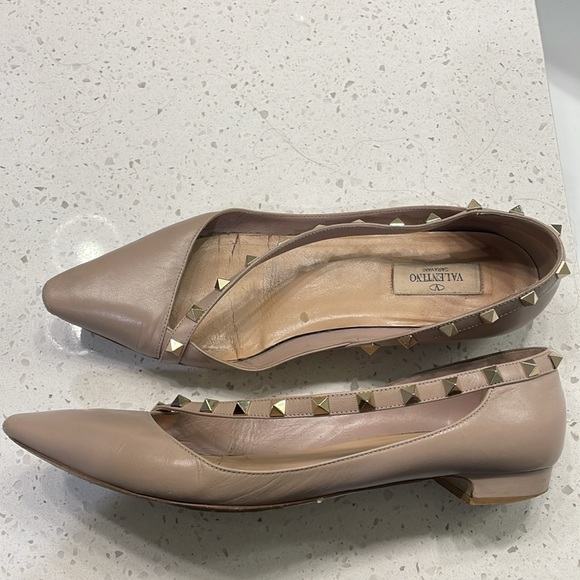 Valentino Flats - Picture 4 of 4